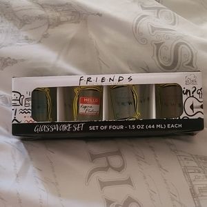 FRIENDS TV SHOW SET